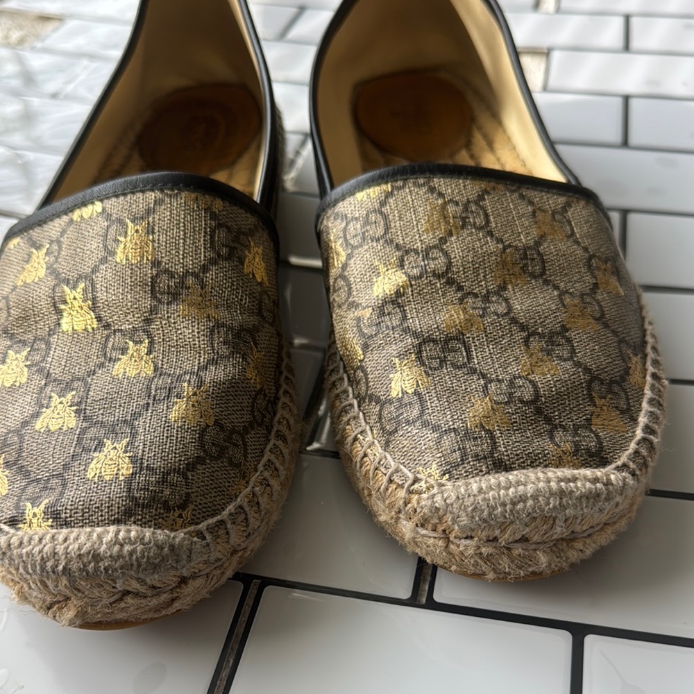 Gucci Women's Beige Espadrille Flats - Picture 2 of 9